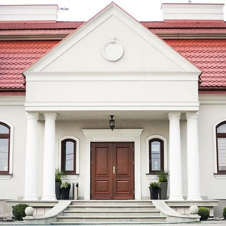 Prestige Acomodação com café da manhã Wierzchowisko Exterior foto